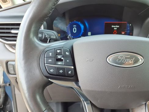 Used 2020 Ford Explorer Platinum w/ Premium Technology Package AWD/4WD image 8