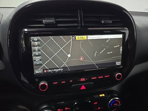 Used 2020 Kia Soul EX image 24