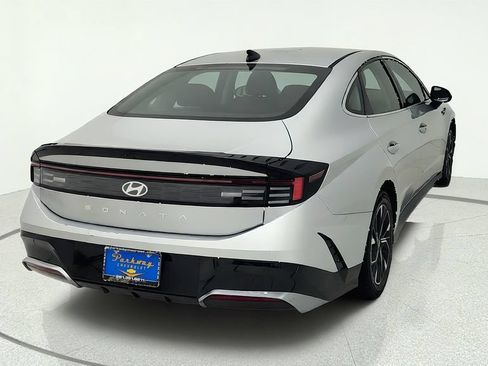 Used 2025 Hyundai Sonata SEL FWD image 6