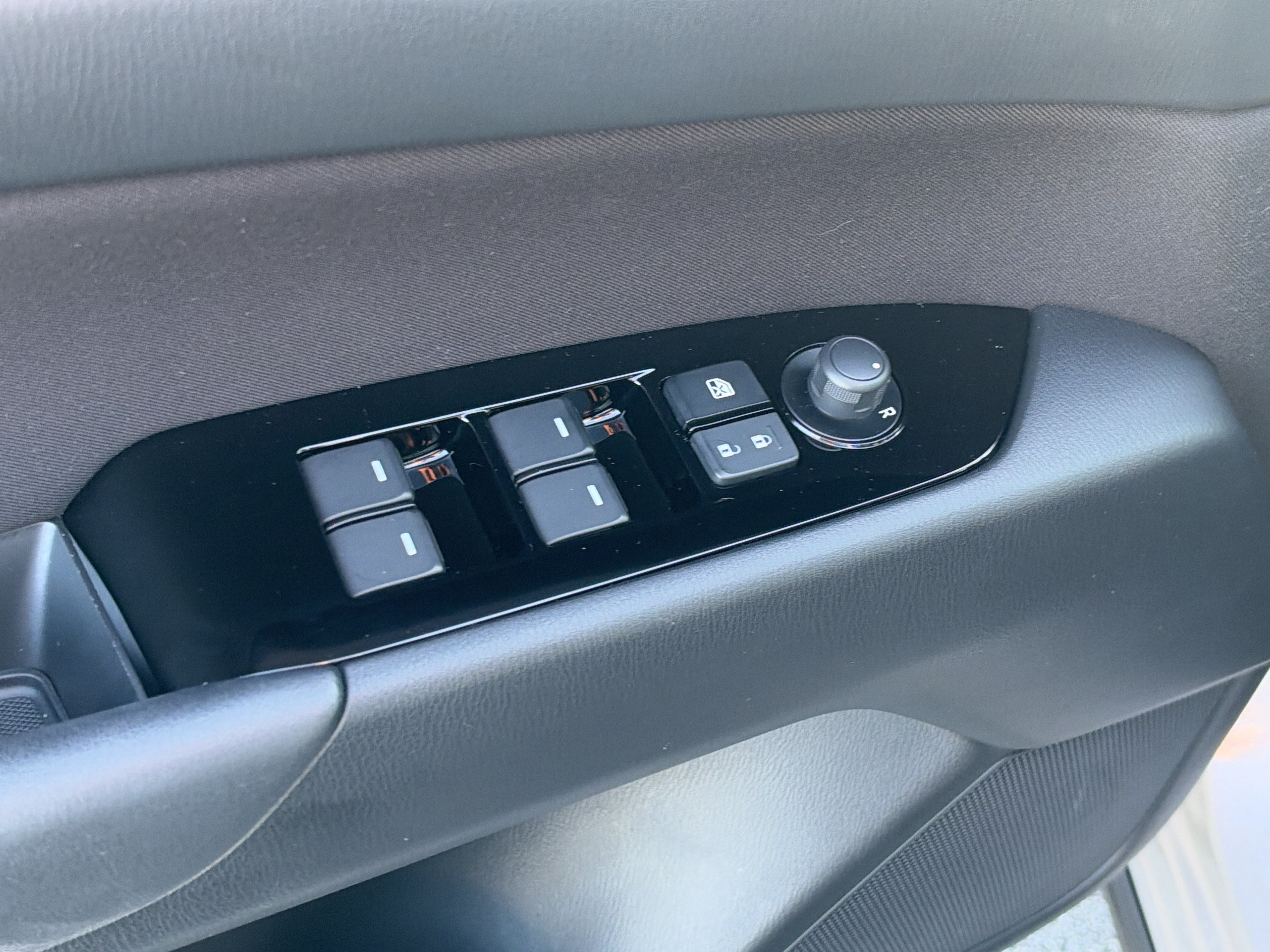 Certified 2025 MAZDA CX-5 AWD 2.5 S image 10