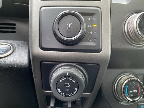 Used 2019 Ford F150 Raptor w/ Equipment Group 802A Luxury image 31