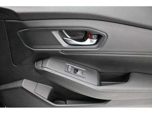 Used 2024 Honda Accord Sport image 17