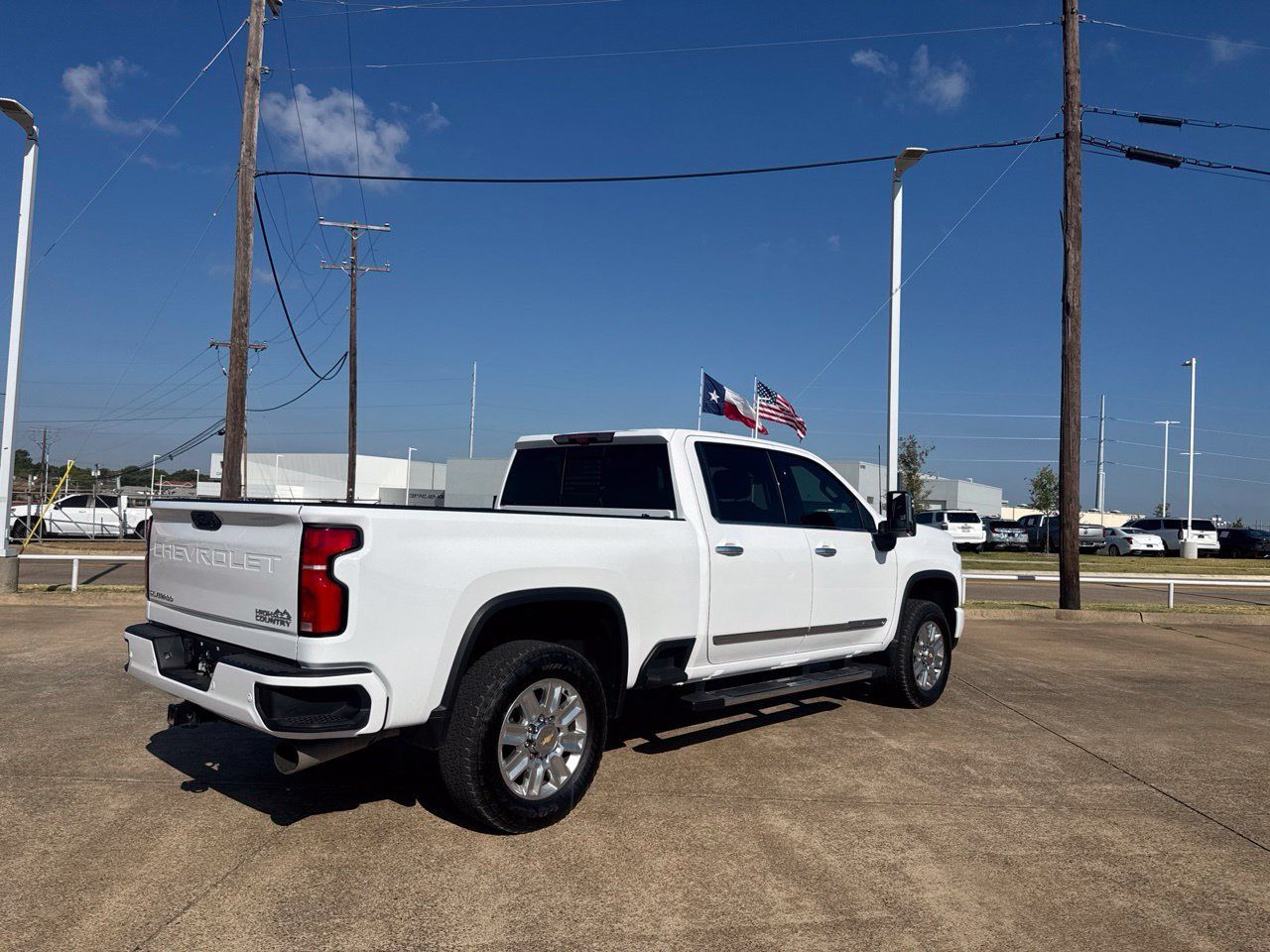 Used 2024 Chevrolet Silverado 2500 High Country w/ High Country Premium Package AWD/4WD image 24