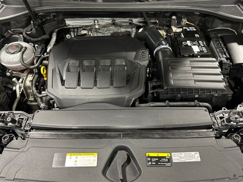 Used 2025 Audi Q3 2.0T Premium image 11