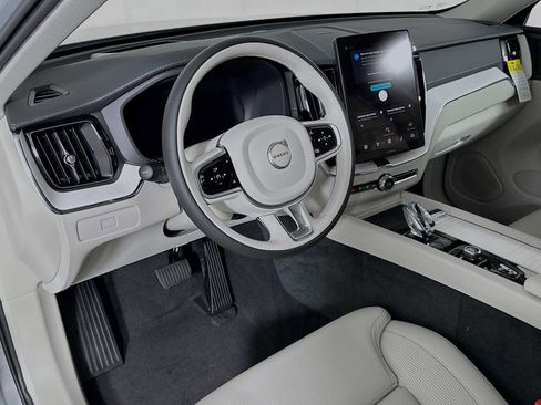 New 2026 Volvo XC60 B5 Ultra w/ Climate Package image 9