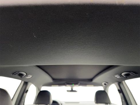 Used 2022 Volkswagen Atlas Cross Sport SE w/ Panoramic Sunroof Package image 62