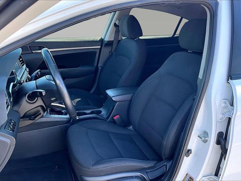 Used 2020 Hyundai Elantra Value Edition w/ Cargo Package (C1) image 25