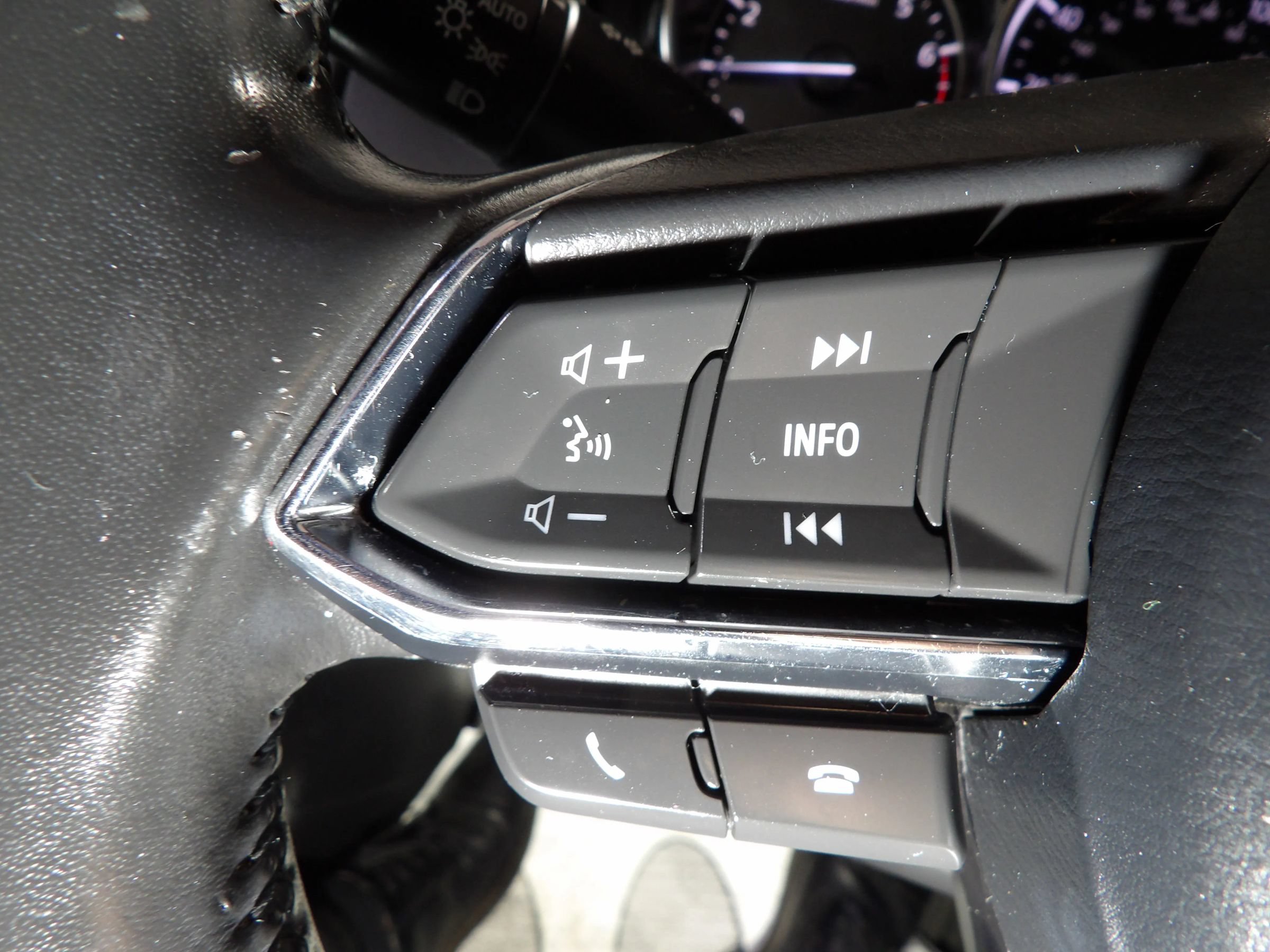 Used 2018 MAZDA CX-9 Touring AWD/4WD image 22