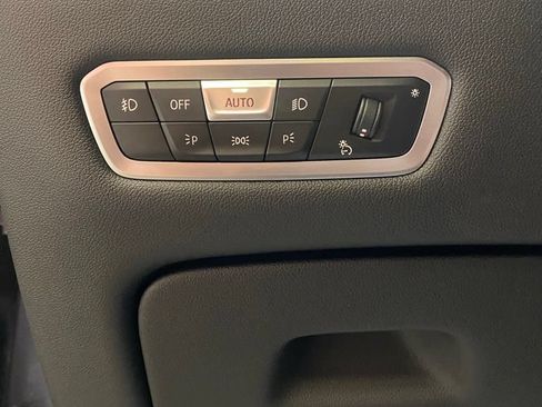Used 2019 BMW X5 xDrive40i w/ Premium Package 2 AWD/4WD image 26