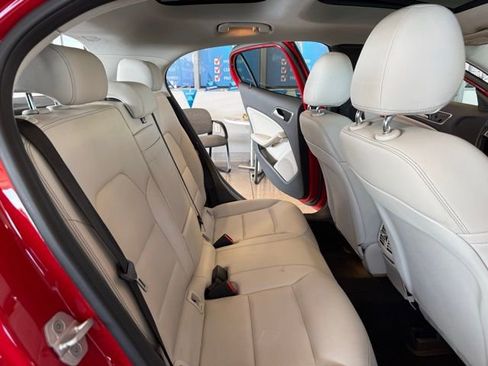 Used 2017 Mercedes-Benz GLA 250 image 22