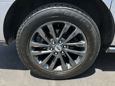 Certified 2021 Ford Expedition Max Limited AWD/4WD image 9