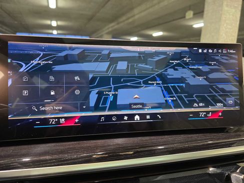 New 2026 BMW X7 xDrive40i w/ Executive Package image 17