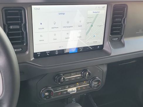 Used 2025 Ford Bronco Big Bend image 8