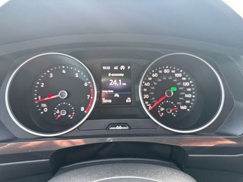 Certified 2021 Volkswagen Tiguan SE R-Line w/ 3rd Row Seat Package image 21