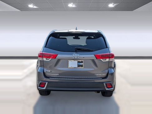 Used 2019 Toyota Highlander Limited image 10