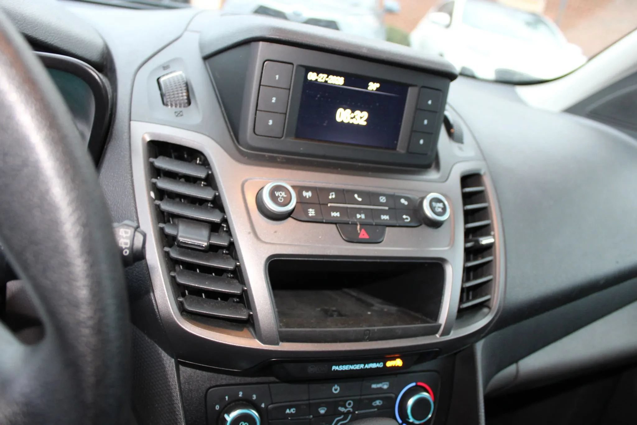 Used 2019 Ford Transit Connect XL FWD image 22