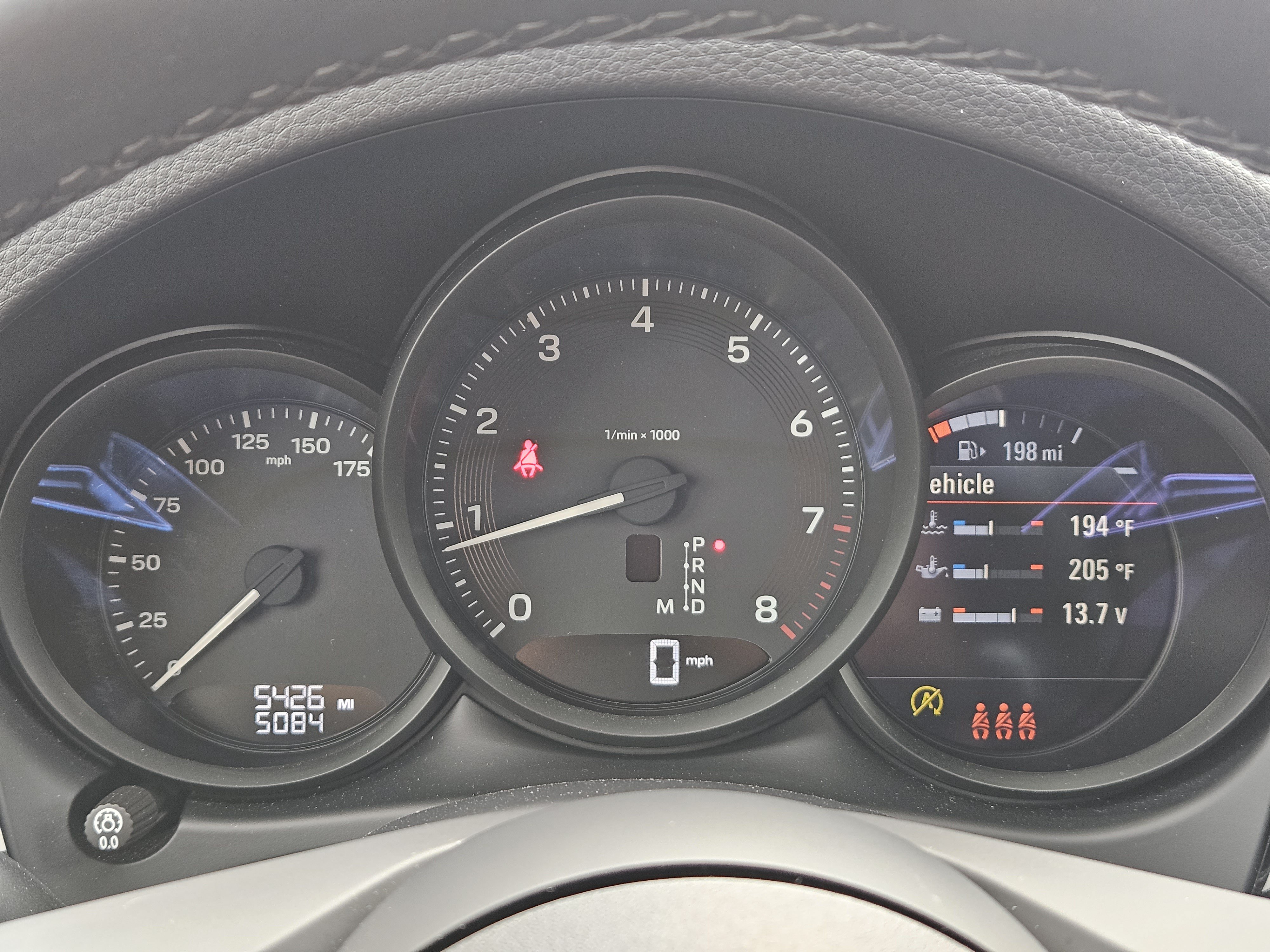 Certified 2026 Porsche Macan AWD/4WD image 16