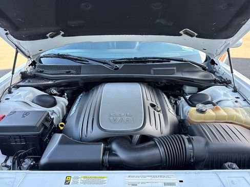 Used 2012 Dodge Challenger R/T image 27