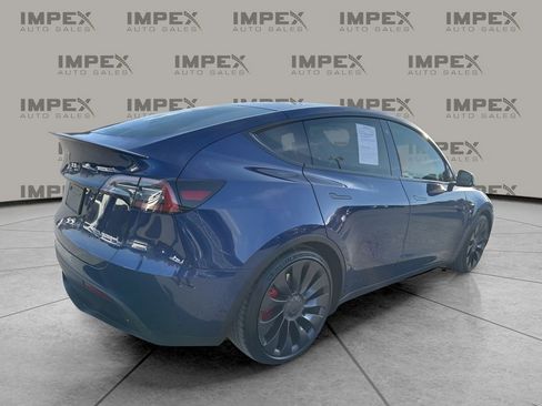 Used 2023 Tesla Model Y Performance image 5