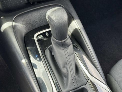 Used 2020 Toyota Corolla LE image 21