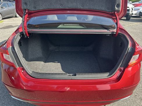 Used 2019 Honda Accord LX image 8