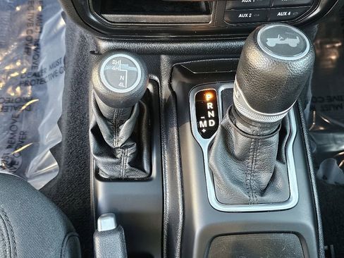 Used 2021 Jeep Wrangler Unlimited Sport image 30