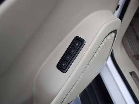 Used 2019 GMC Yukon XL Denali w/ Denali Ultimate Package image 11