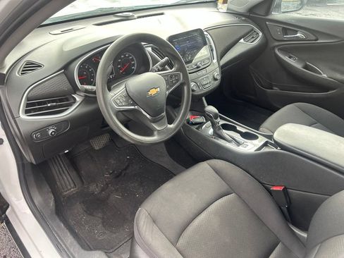 Used 2023 Chevrolet Malibu LS FWD image 17