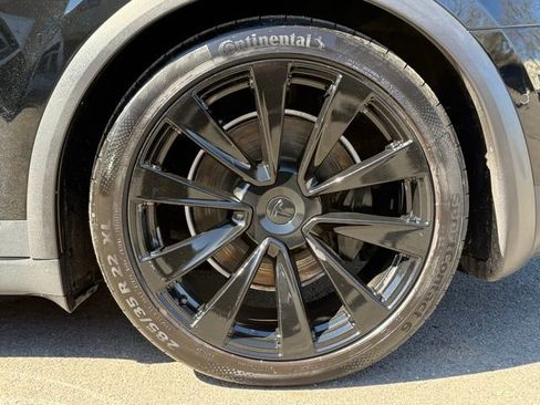 Used 2022 Tesla Model X Plaid image 16