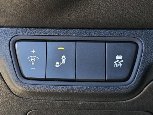 Used 2024 Kia Forte LXS w/ LXS Technology Package image 17