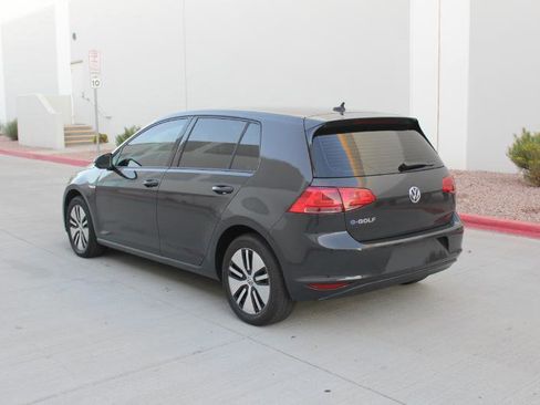 Used 2016 Volkswagen e-Golf SE FWD image 7