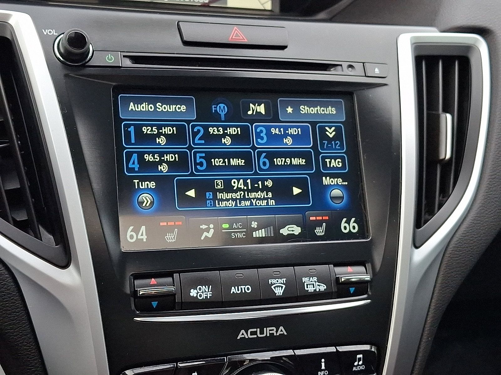 Used 2015 Acura TLX w/ Technology Package FWD image 17