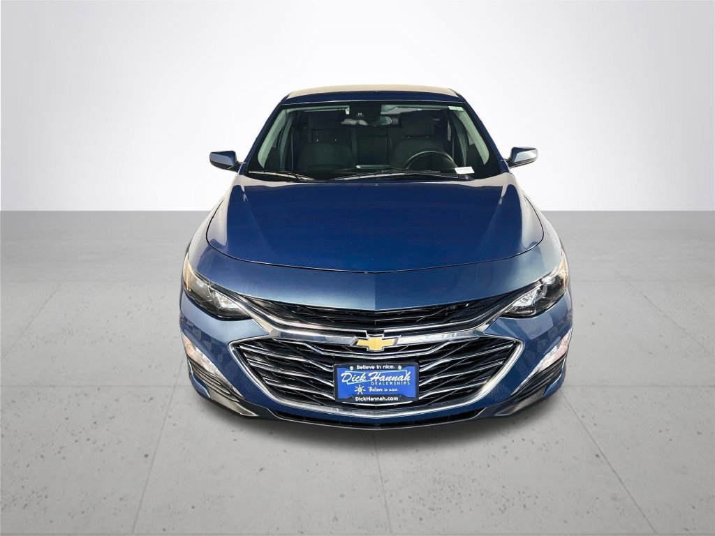 Used 2025 Chevrolet Malibu LT FWD image 3