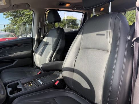 Used 2024 Honda Odyssey Touring image 14