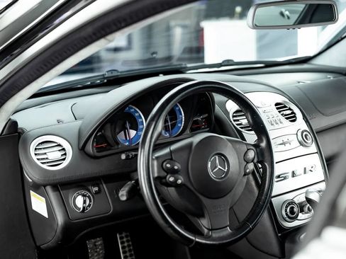 Used 2006 Mercedes-Benz SLR image 22