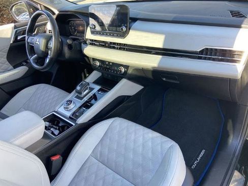 Used 2024 Mitsubishi Outlander SEL image 26