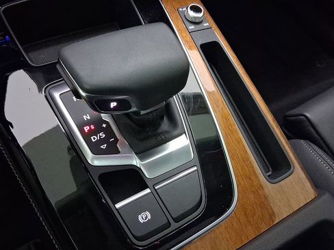 Used 2024 Audi Q5 e Prestige image 16