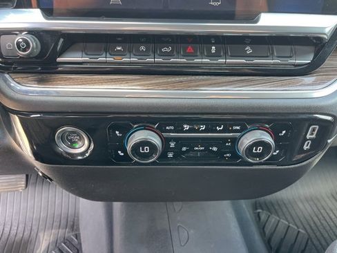 Certified 2024 Chevrolet Silverado 1500 LT w/ Z71 Off-Road Package image 30