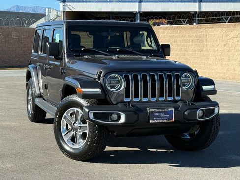 Used 2020 Jeep Wrangler Unlimited Sahara image 3