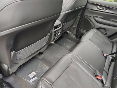 New 2025 Jeep Grand Cherokee Altitude w/ Trailer Tow Package image 30