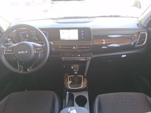 New 2026 Kia Seltos S FWD image 10