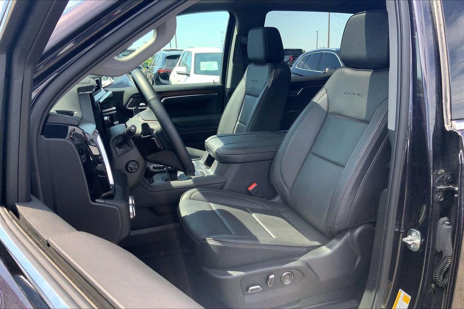 Used 2025 GMC Sierra 1500 Denali w/ Denali Reserve Package AWD/4WD image 20