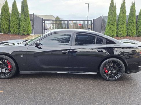 Used 2016 Dodge Charger SRT Hellcat w/ Harman/Kardon Audio Group image 8