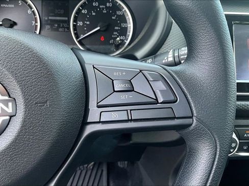 Used 2025 Nissan Kicks Play S FWD image 11