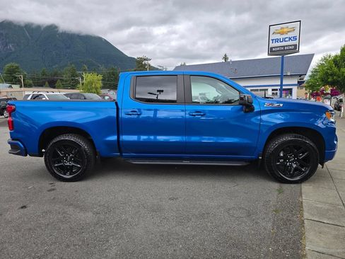Used 2023 Chevrolet Silverado 1500 RST w/ Z71 Off-Road Package AWD/4WD image 4