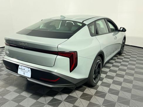 New 2026 Kia K4 EX FWD image 9