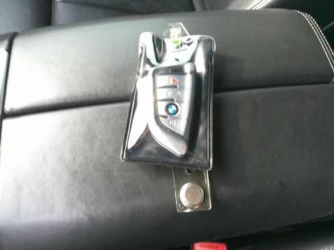 Used 2020 BMW X5 M50i w/ Executive Package image 50