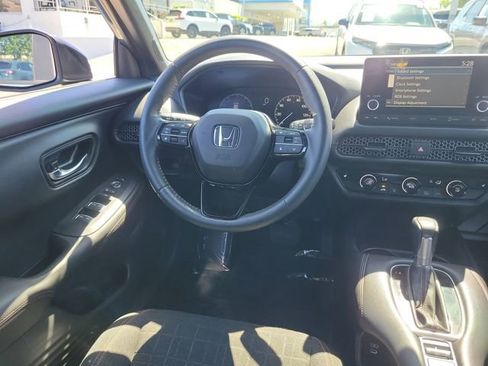 Used 2024 Honda HR-V Sport image 11