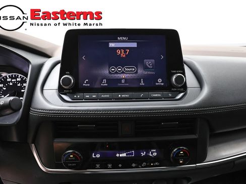 Used 2023 Nissan Rogue SV AWD/4WD image 12