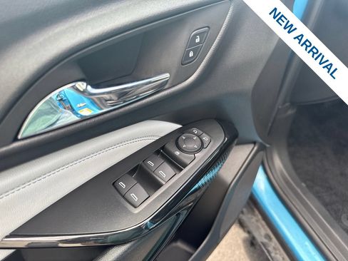 Used 2025 Chevrolet Trax LT w/ LT Convenience Package FWD image 18